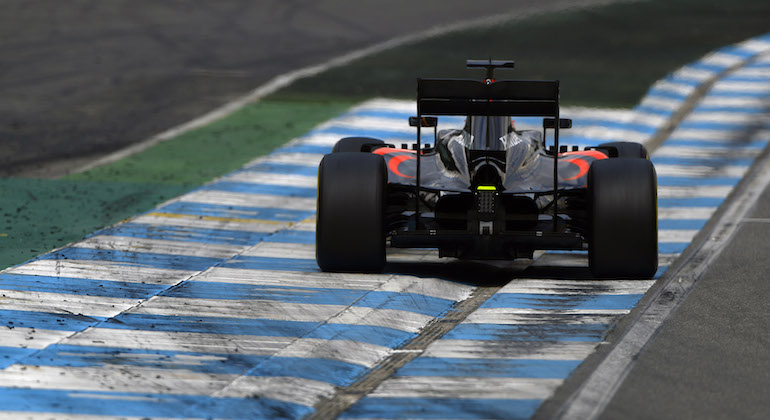 mclaren honda engine